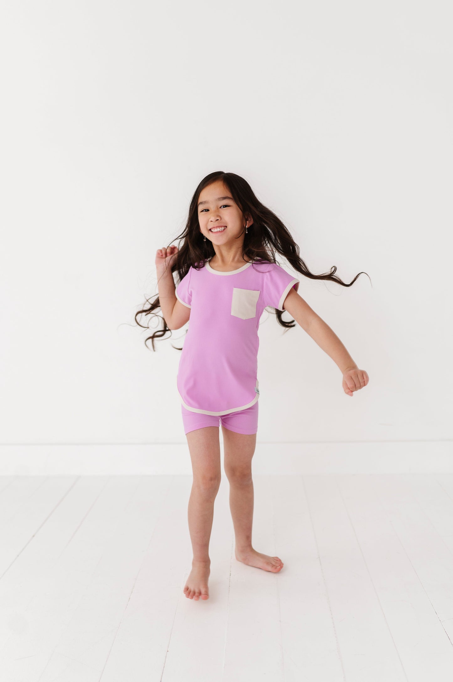 LAVENDERT-T-SHIRT DRESS + SHORTS RIB SET
