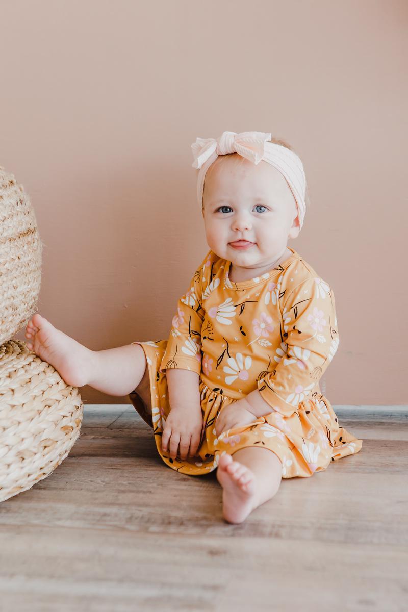 DANDELIONS IN FALL DRESS