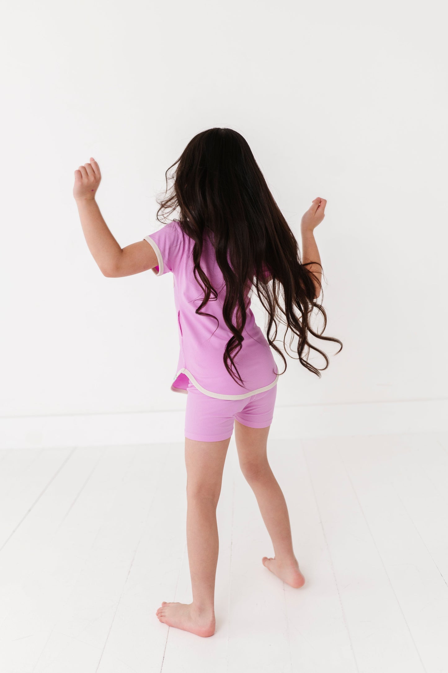 LAVENDERT-T-SHIRT DRESS + SHORTS RIB SET