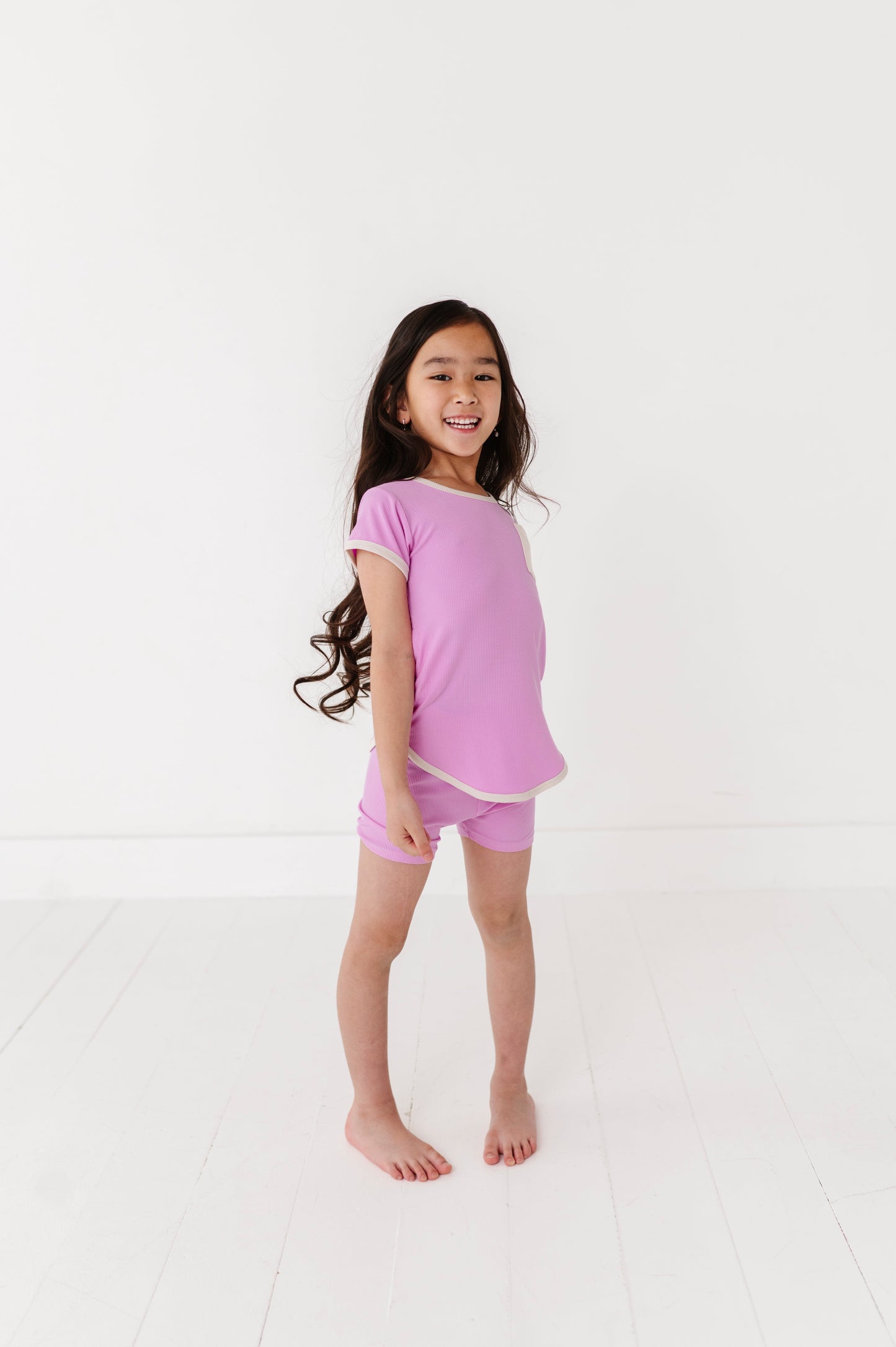 LAVENDERT-T-SHIRT DRESS + SHORTS RIB SET