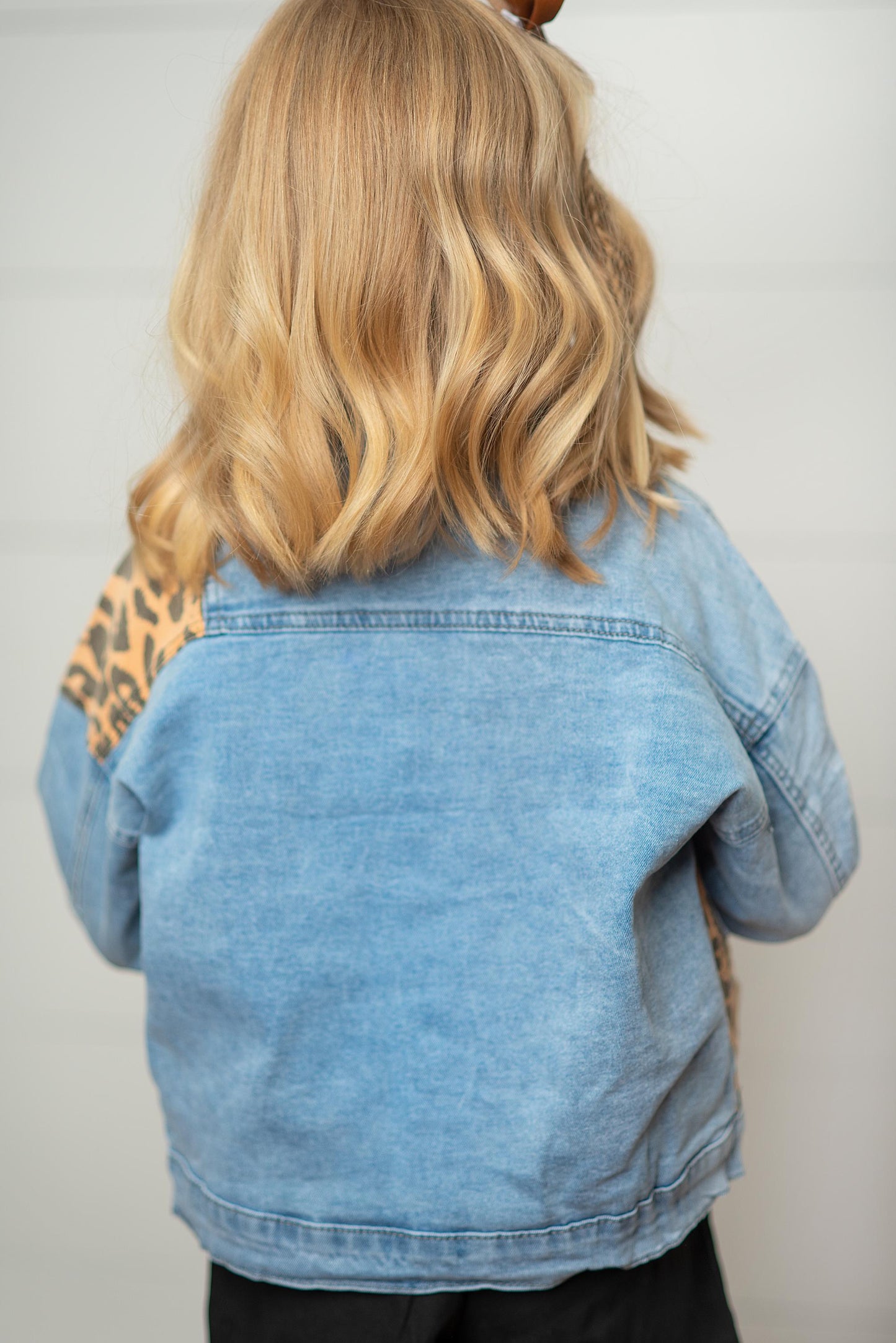 LEOPARD PATCH DENIM JACKET