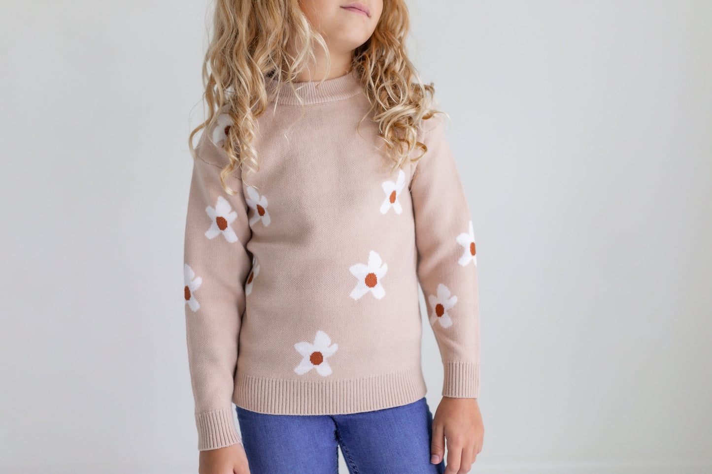 BEIGE FLOWER SWEATER