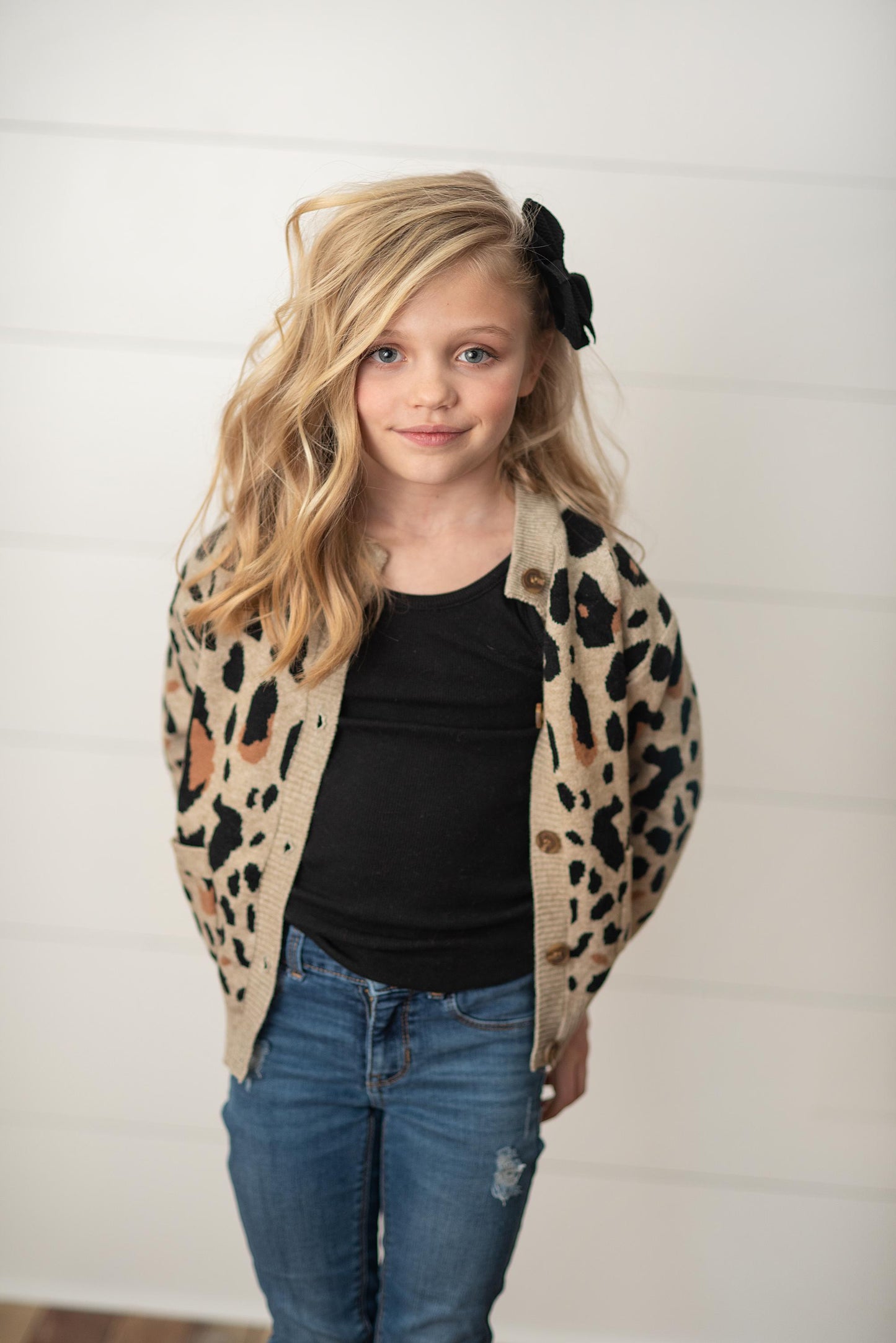 LEOPARD BUTTON SWEATER