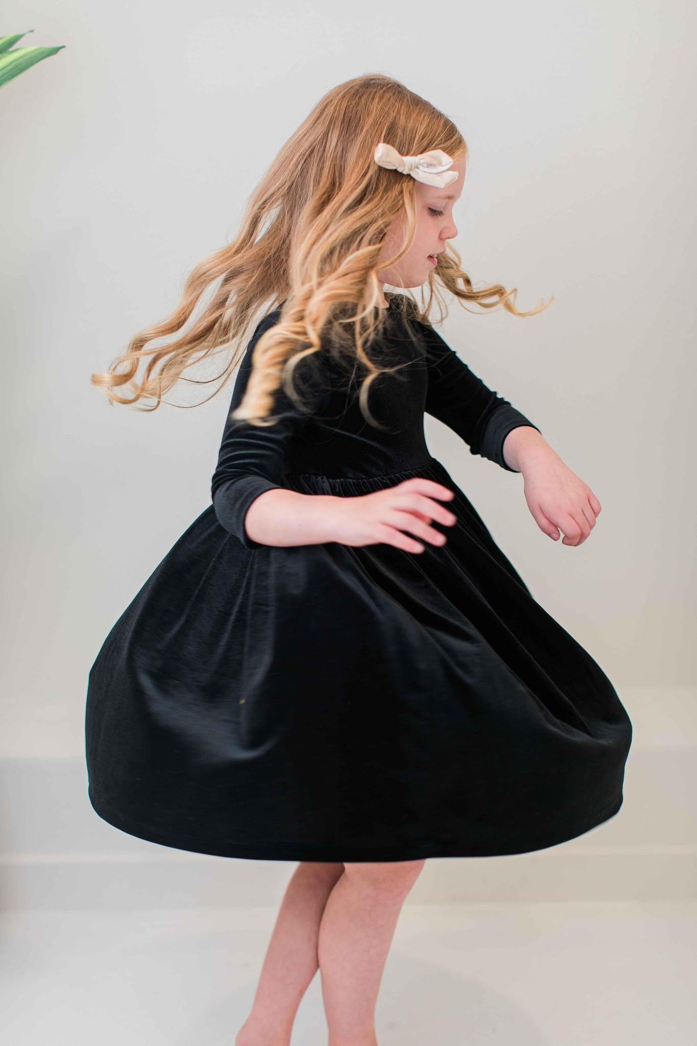 BLACK VELVET TWIRL DRESS